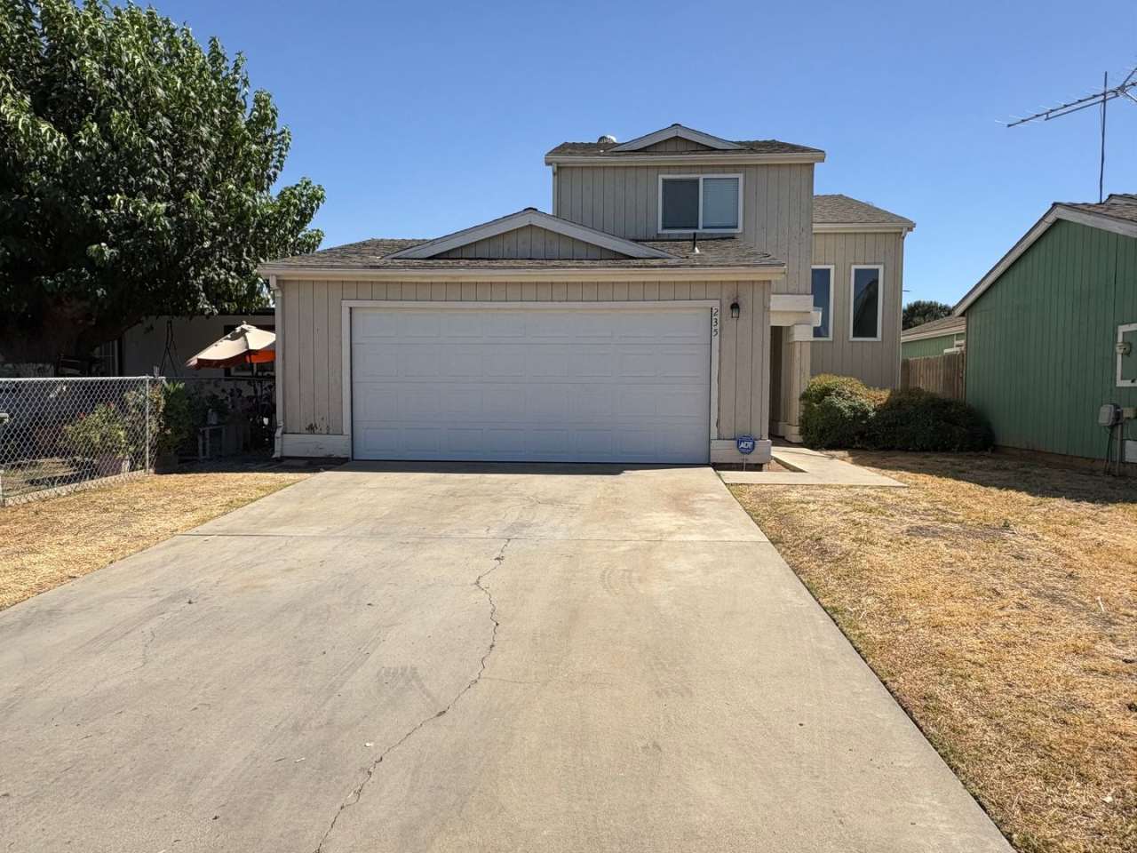 North Visalia Townhome Available Now