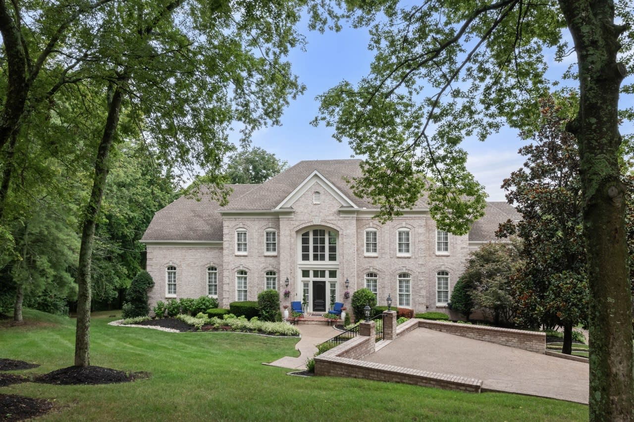 5144 Walnut Park Dr