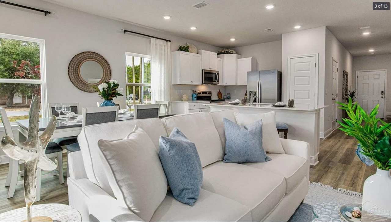 9012 Golden Eye Drive