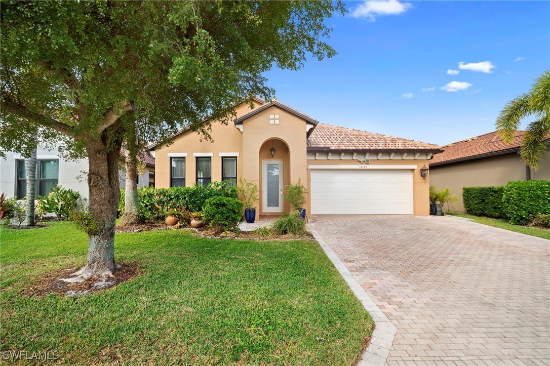 12129 Country Day Circle