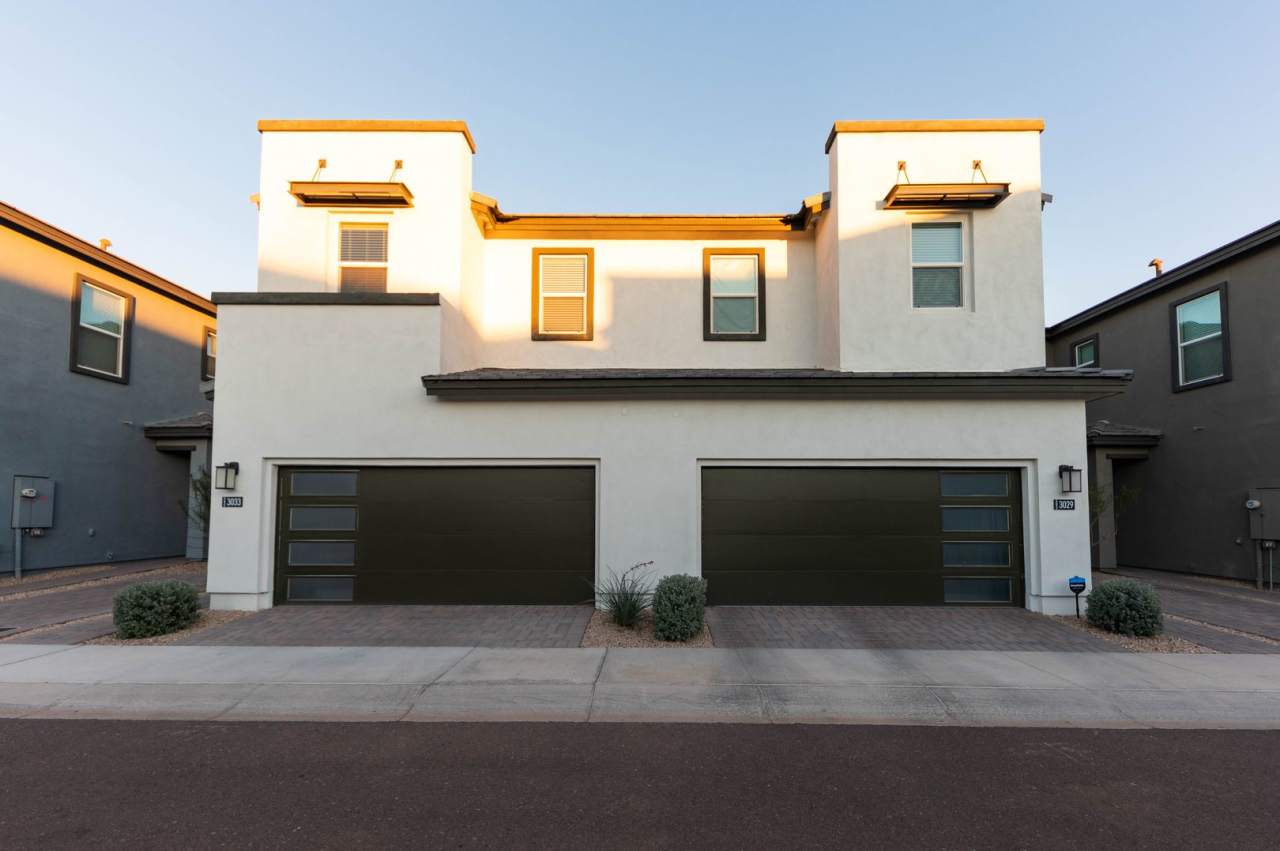 GORGEOUS 3 BED 2.5 BATH HOME IN THE HEART OF ARCADIA LITE!