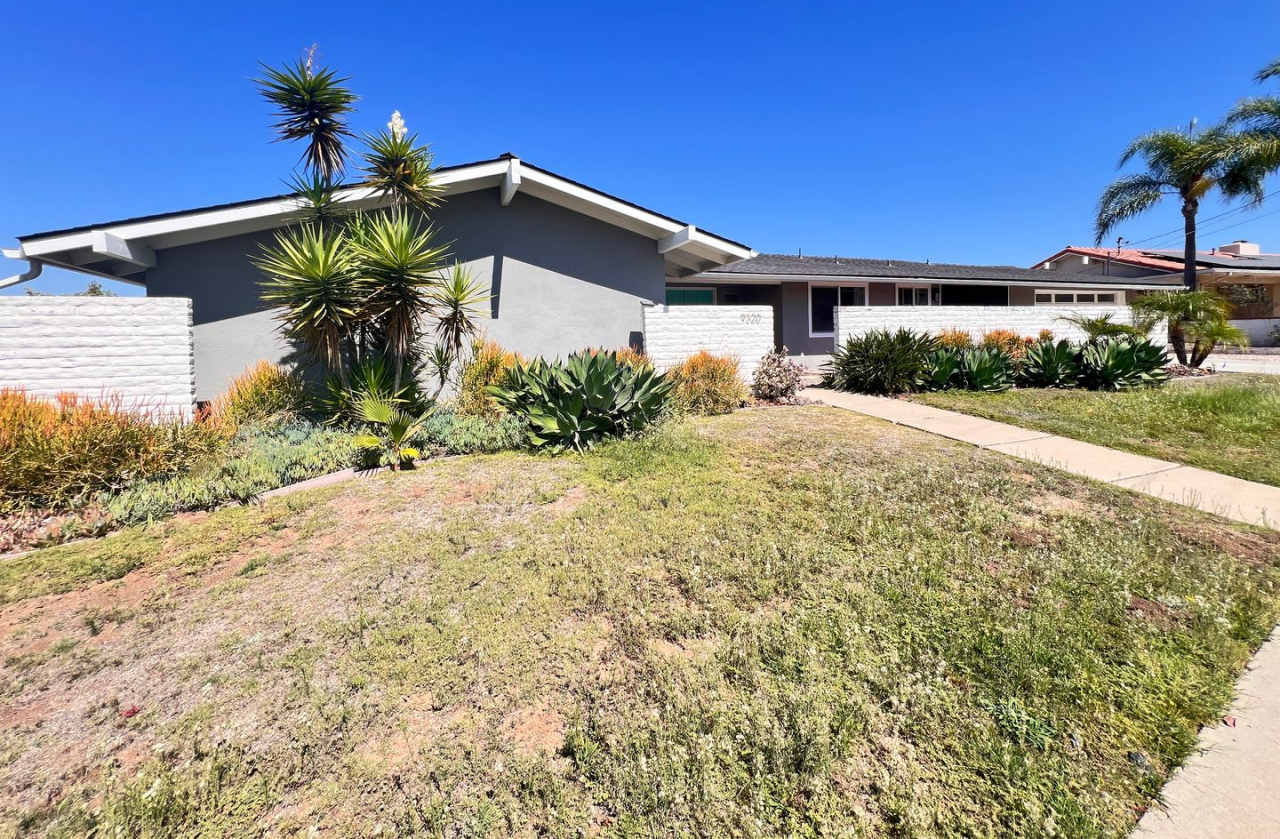 Fully remodeled 4 Bedroom La Mesa Home with a View