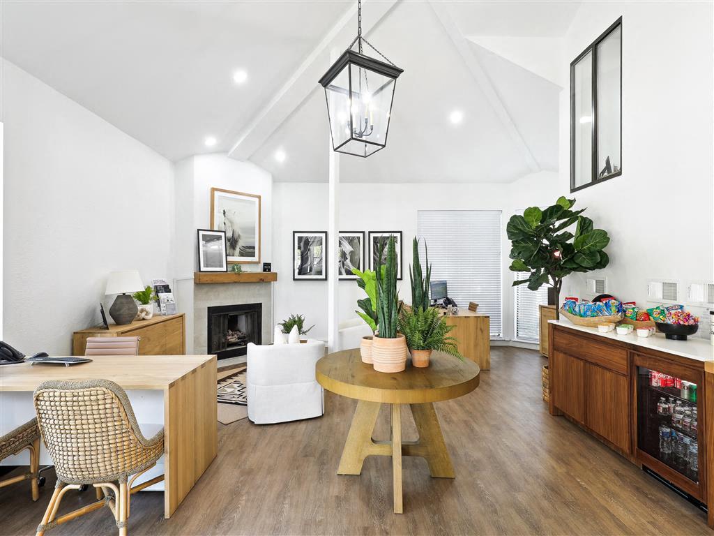 James Pointe Apartments