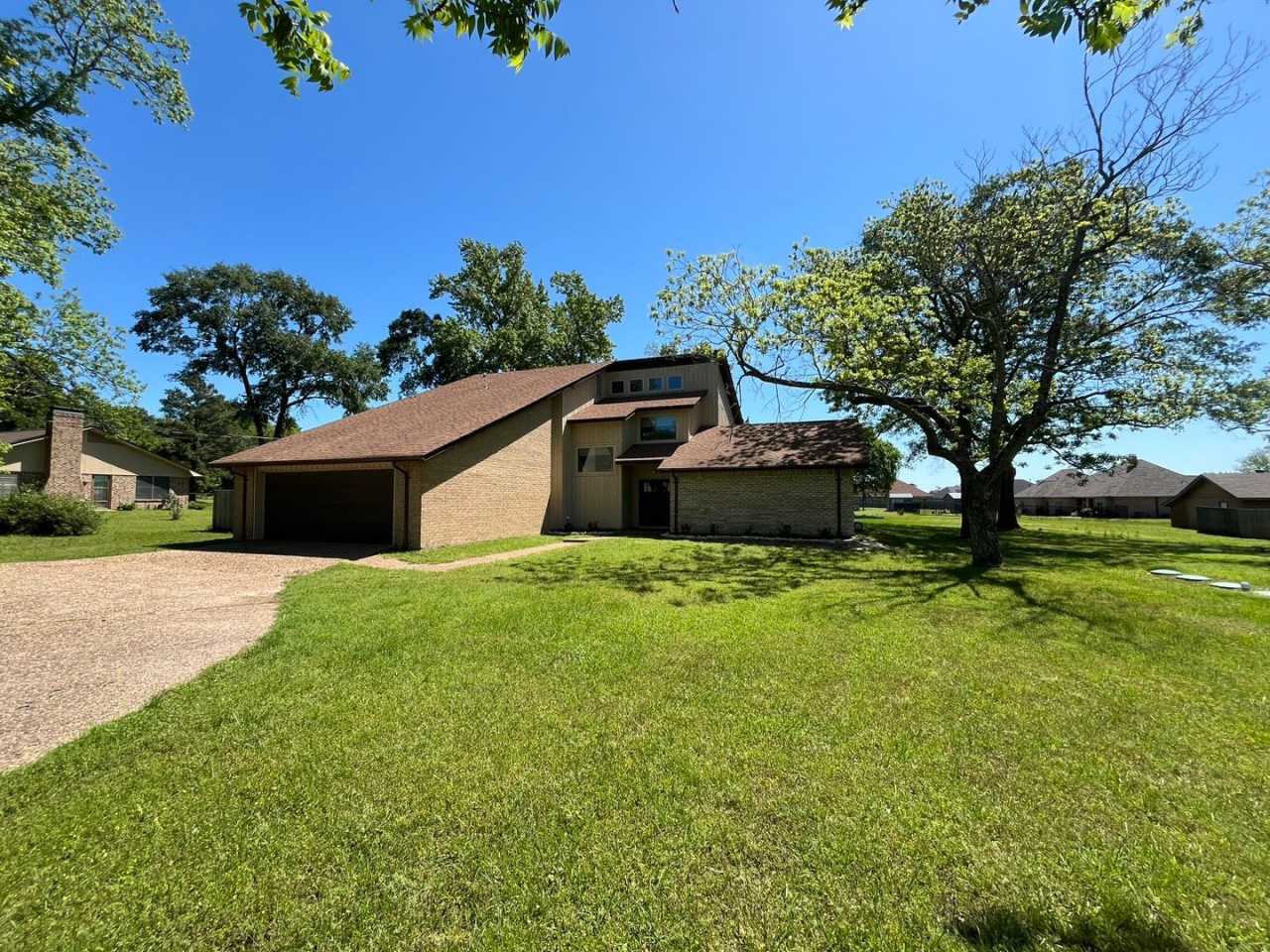 3 Bedroom 2 Bath Home in Bullard ISD!