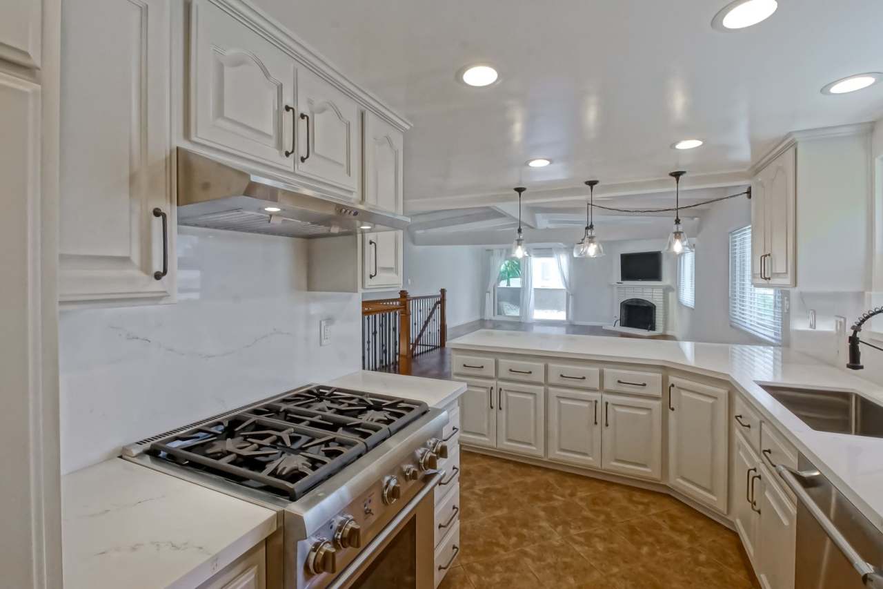 RECENTLY REMODELED, BRIGHT  AIRY 3BR2BA GOLDEN HILLS HOME W/ BRIGHT  OPEN GREAT ROOM LIVING SPACE, 2 BALCONIES  FENCED YARD NEAR THE RB/HB BORDER CLOSE TO SCHOOLS, SHOPPING, RESTAURANTS  JUST 5 MINS TO BEACH!