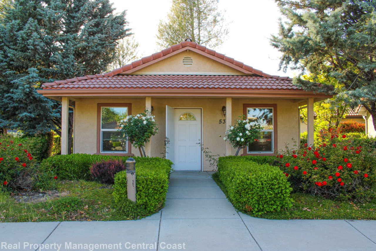 Quaint Atascadero Home in 55+ Community - 1 Bedroom / 1 Bathroom