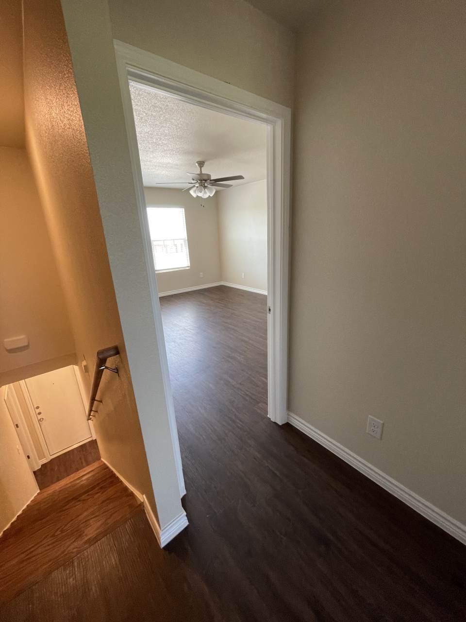 1332 Calle De Bronce