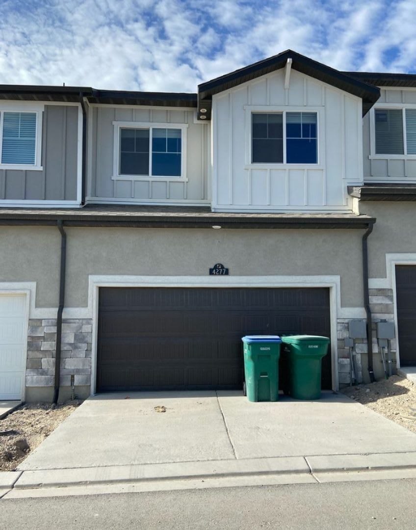 Lehi townhome for rent!