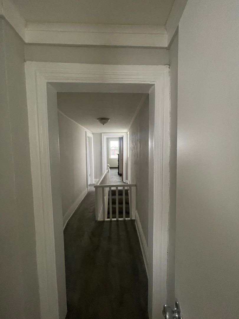 Available July 1st! 3 Bed 1.5 Single Family Home!