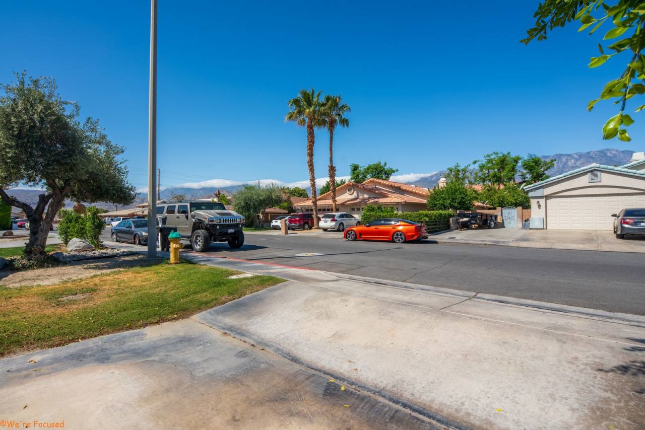 Central Cathedral City Duplex