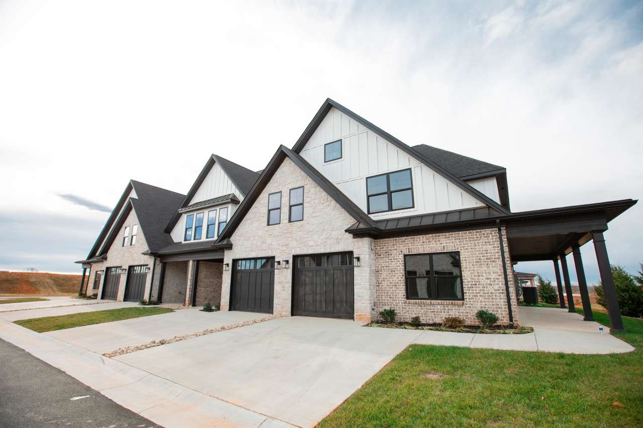 1032 South Westyn Loop