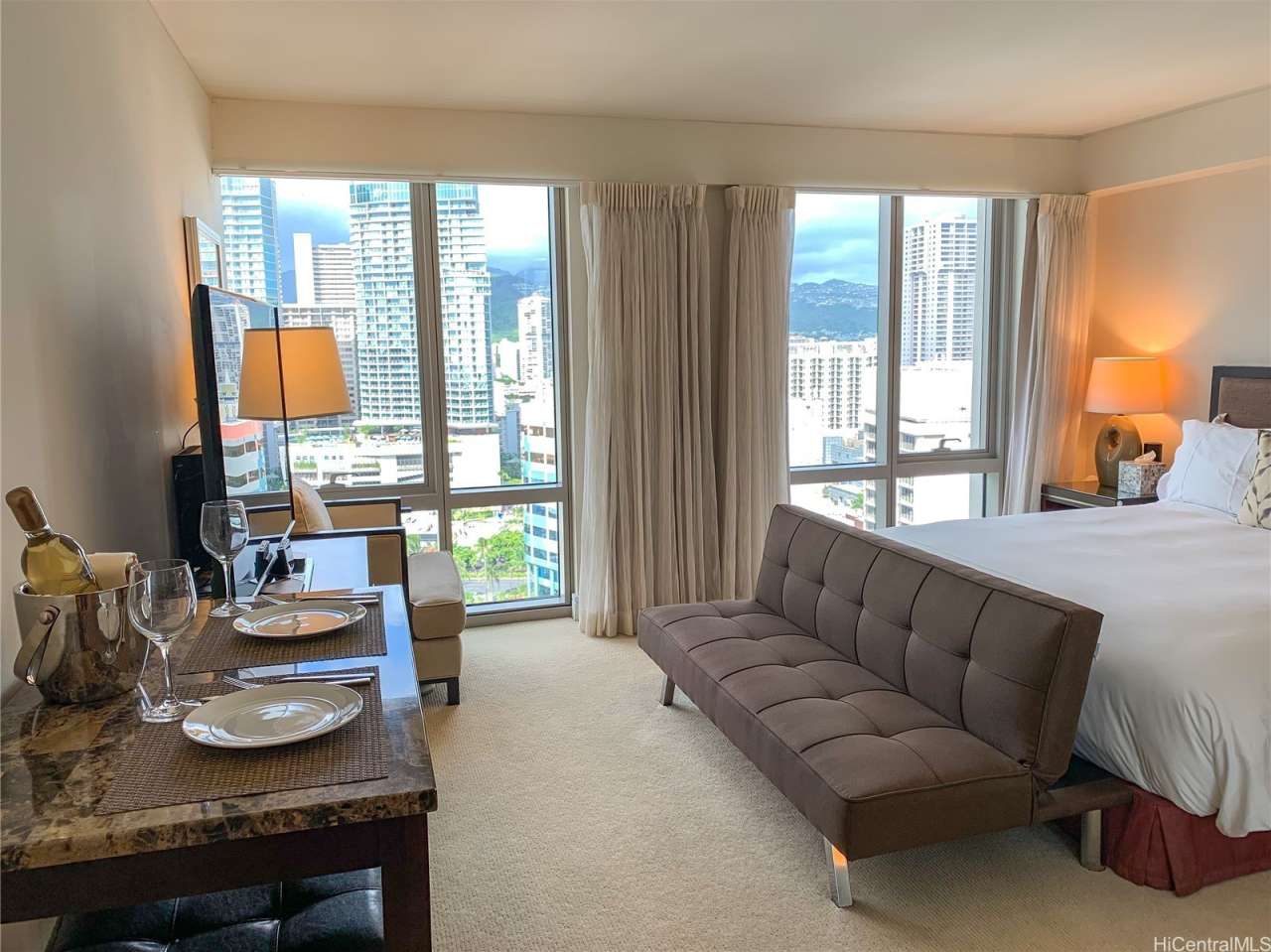 223 Saratoga Road unit: 2001