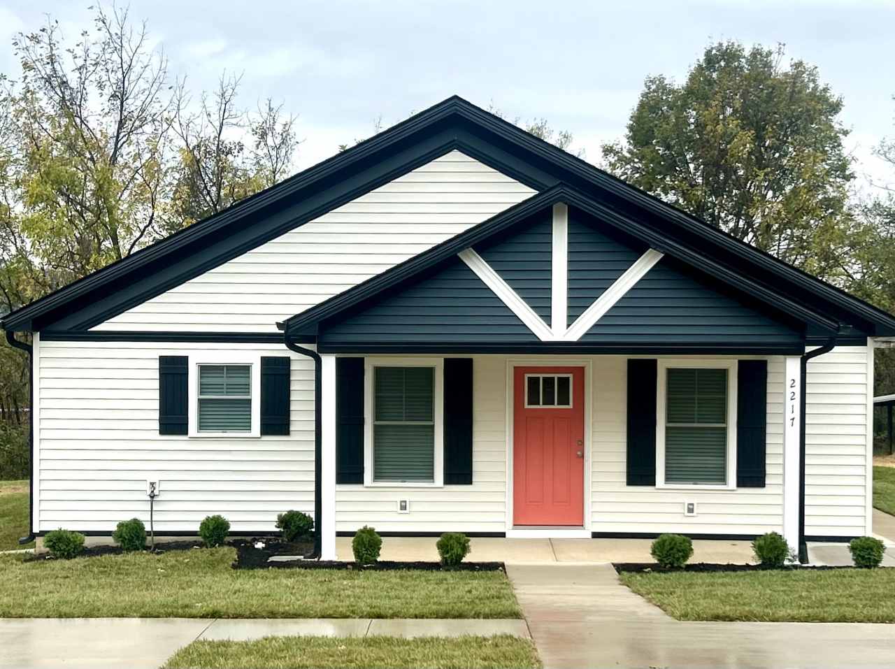 2217 Kenwood Blvd Se