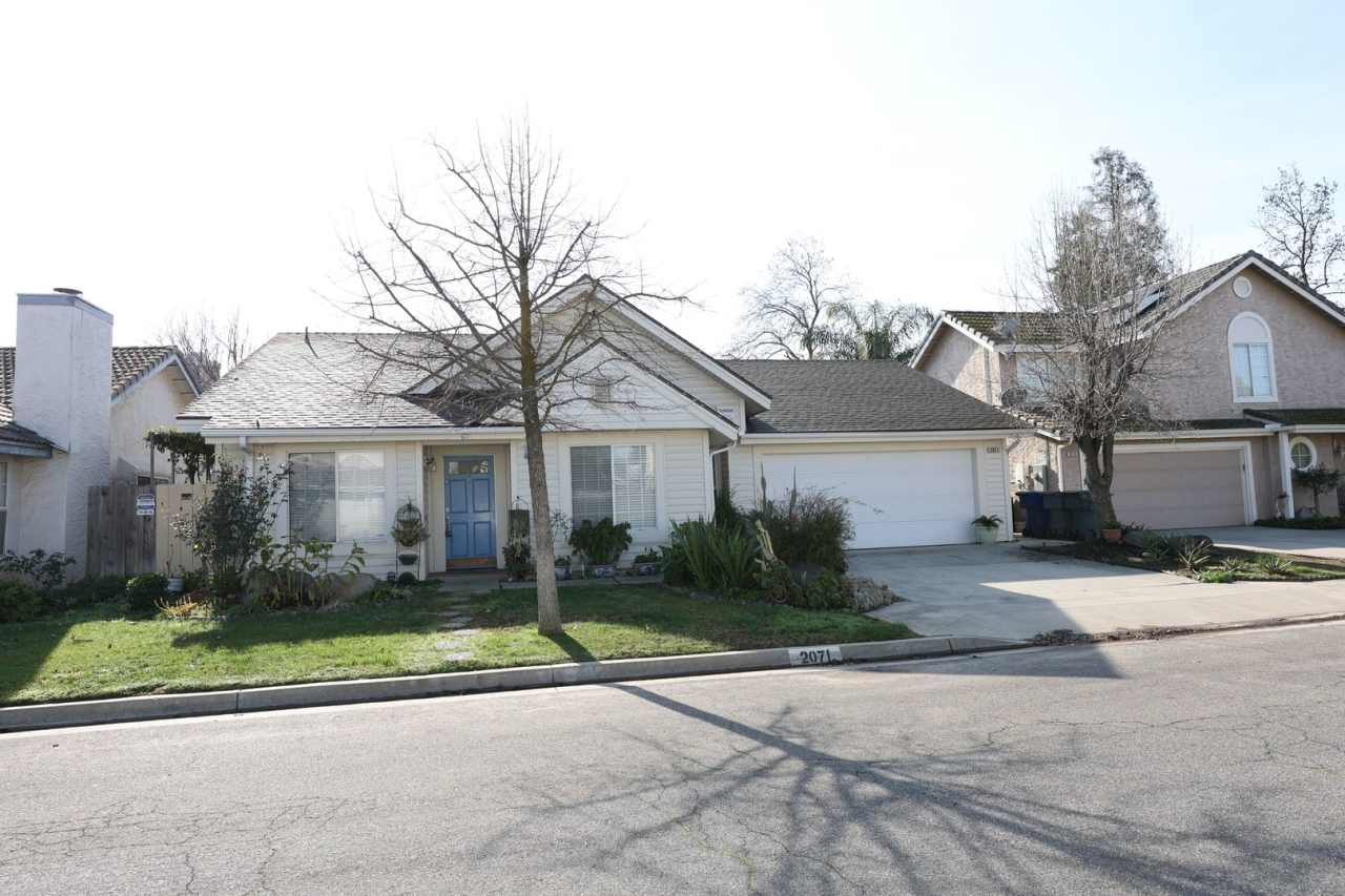 Lovely 3 bedroom 2 bath home!