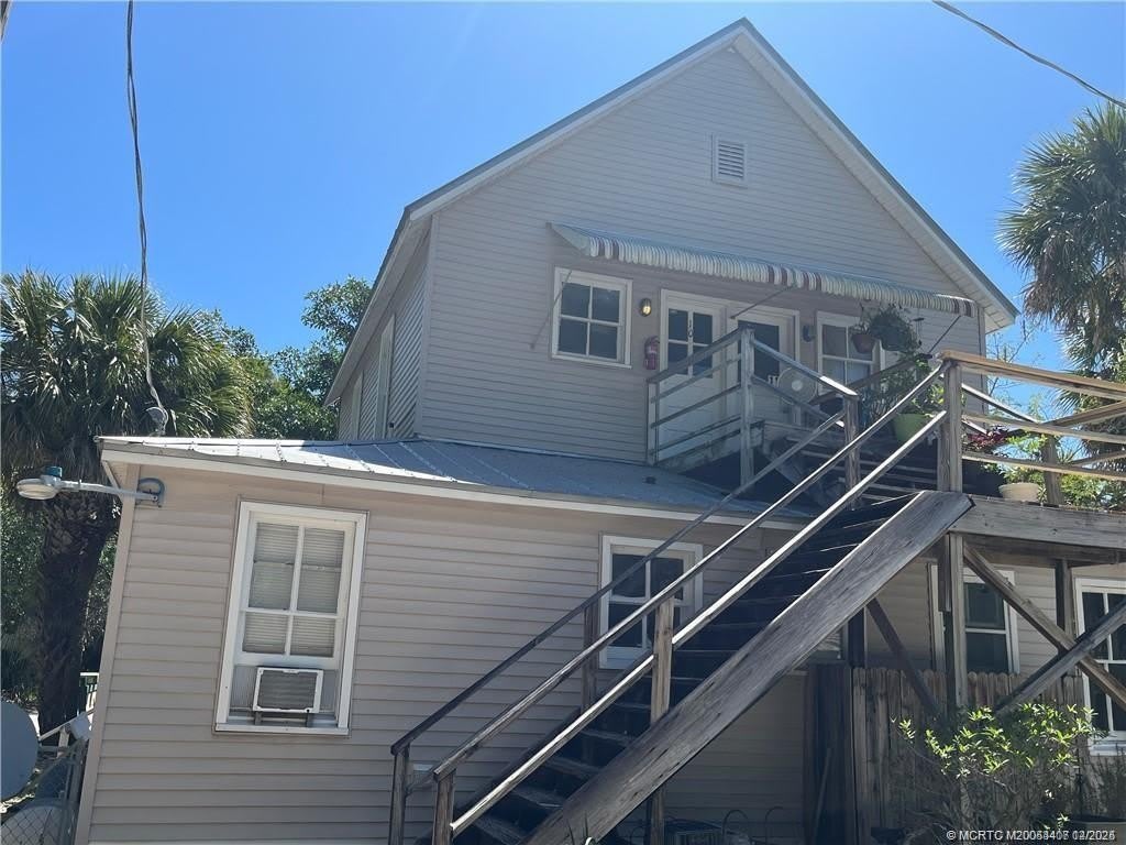 2172 NE Poinciana Terrace 10