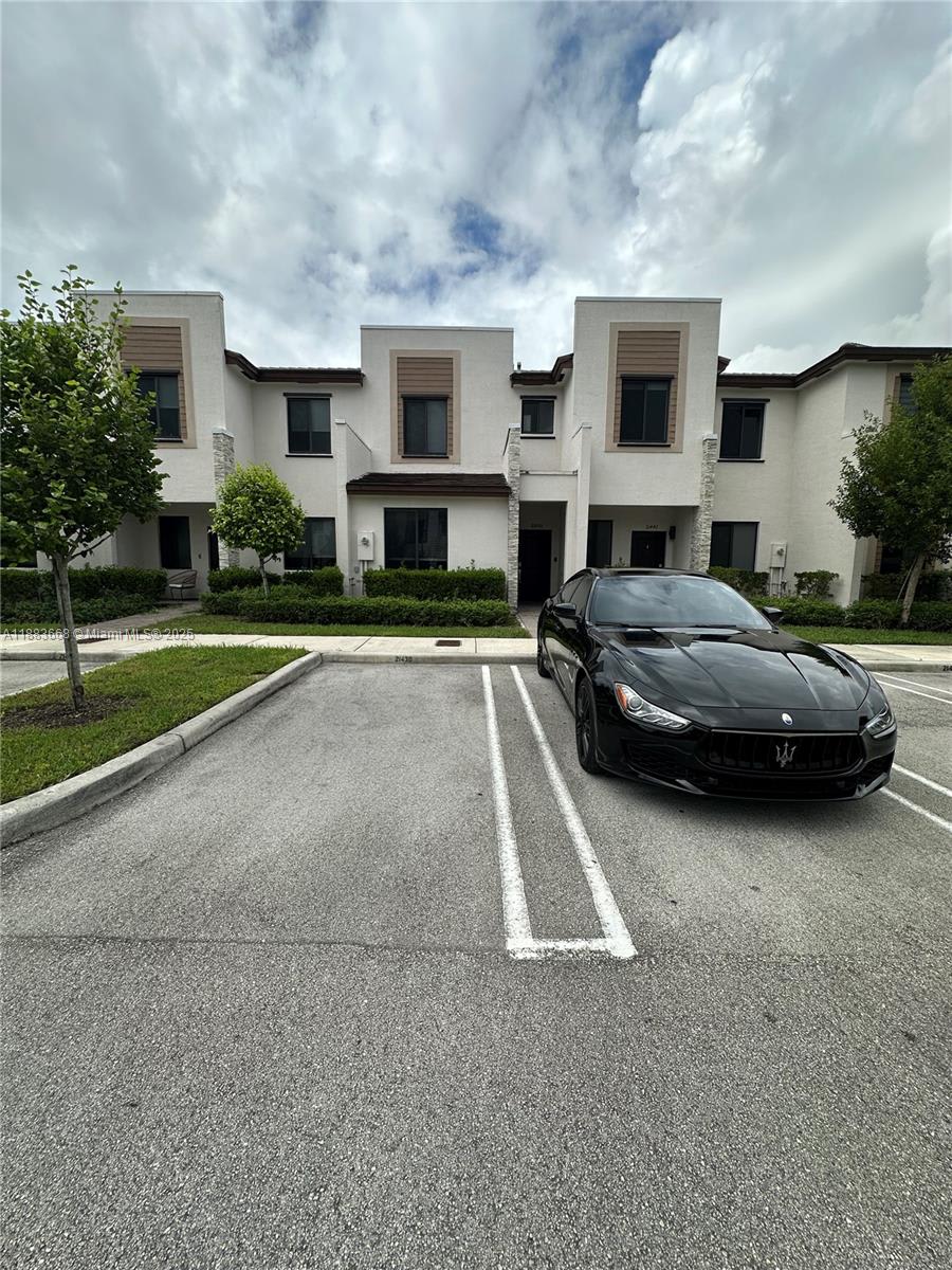 21430 NE 3rd Pl MIAMI, FL 3317 Northeast 3rd Place