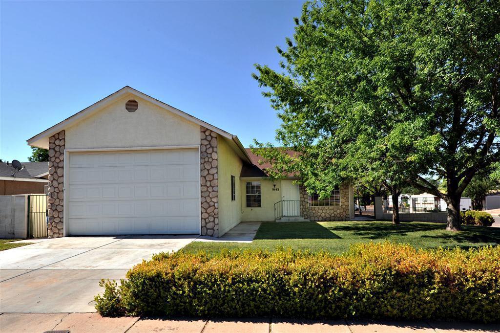 Cozy 3 Bedroom Home in St. George!
