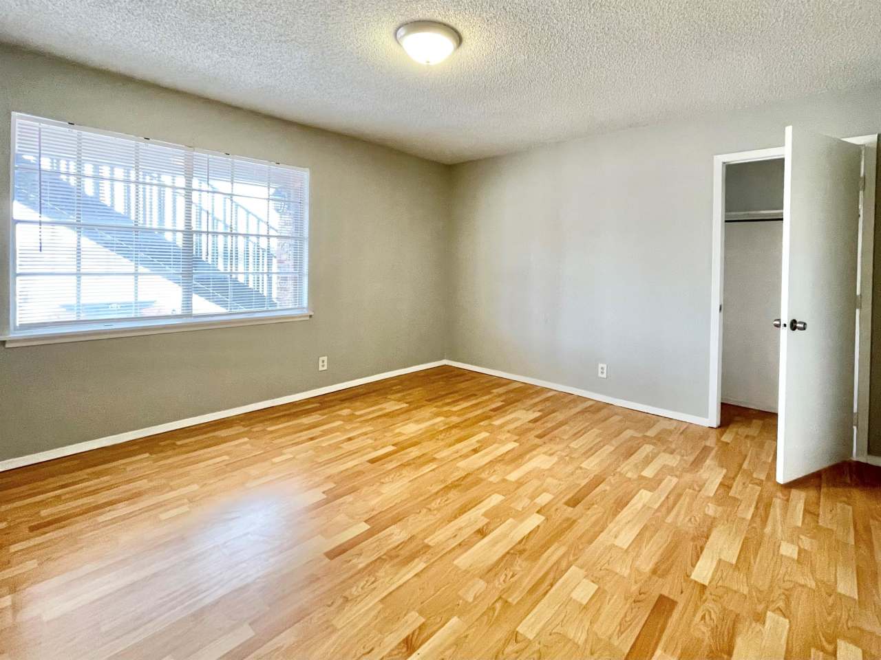 3817 Englewood Circle