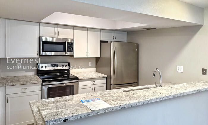 1920 West Lindner Avenue