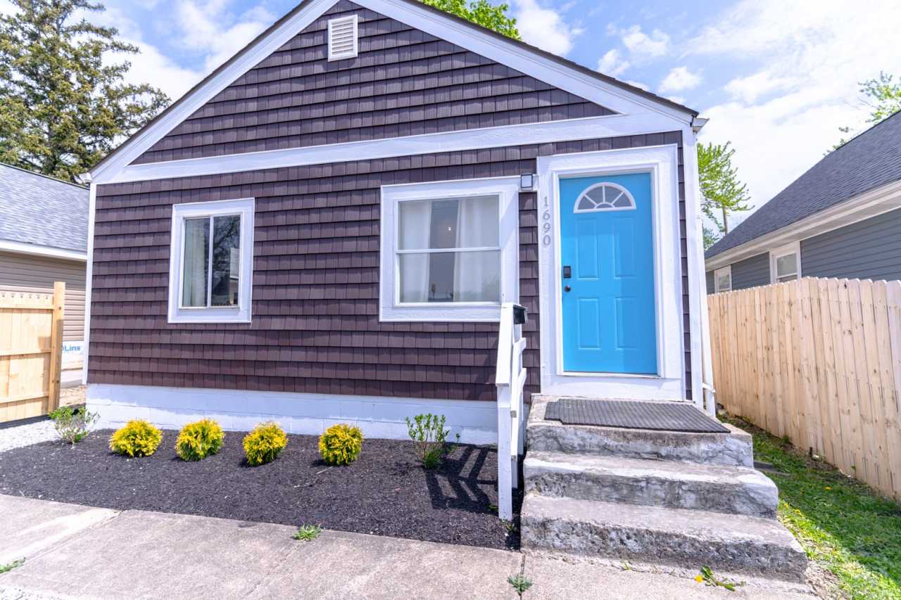 [STR] Fairgrounds Flat Located across Fairgrounds - Fully Furnished 2-Bedroom Home Near Downtown Columbus