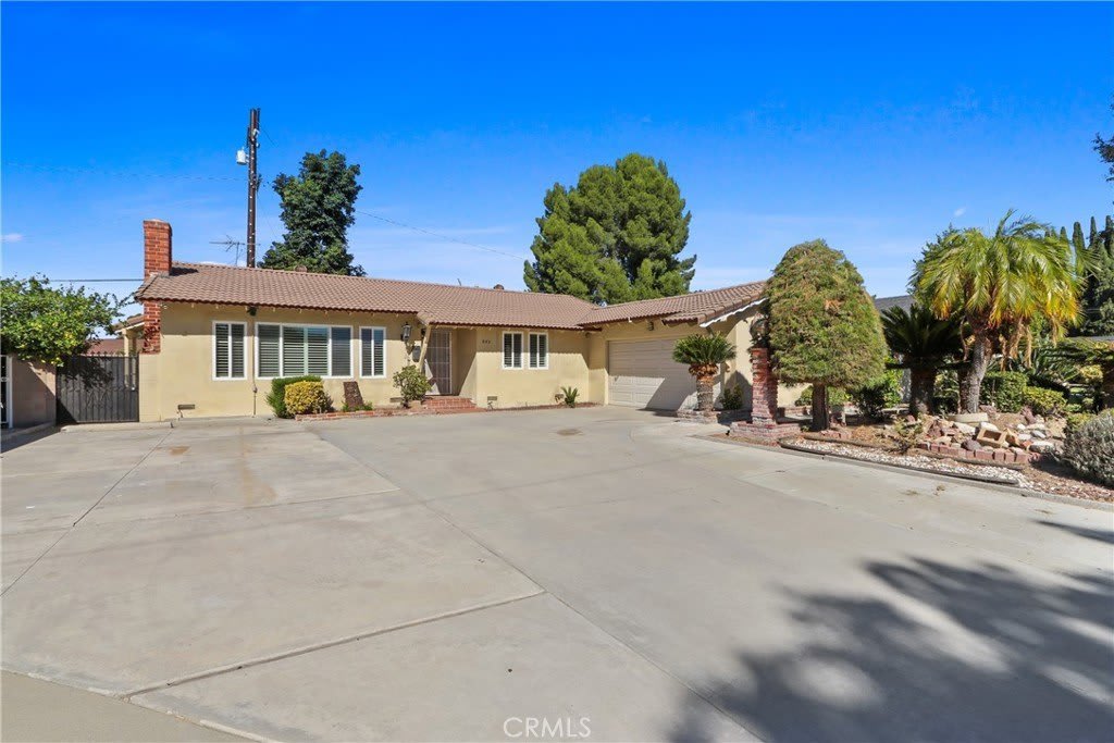 653 S Evanwood Avenue