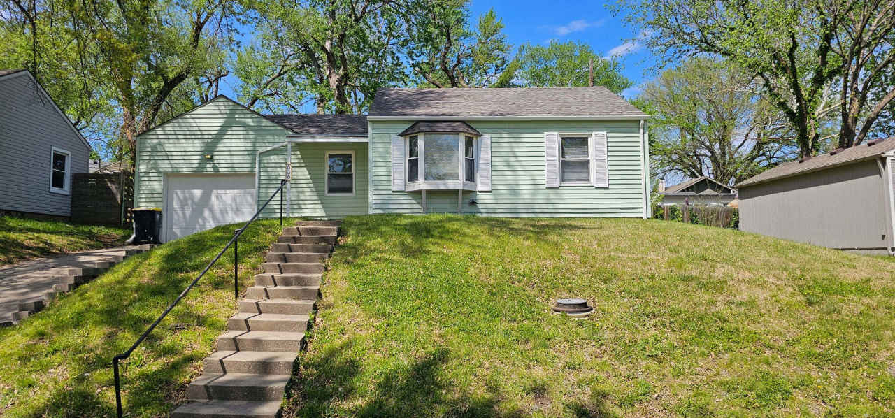 Available Now!! Available Soon in SF KCMO