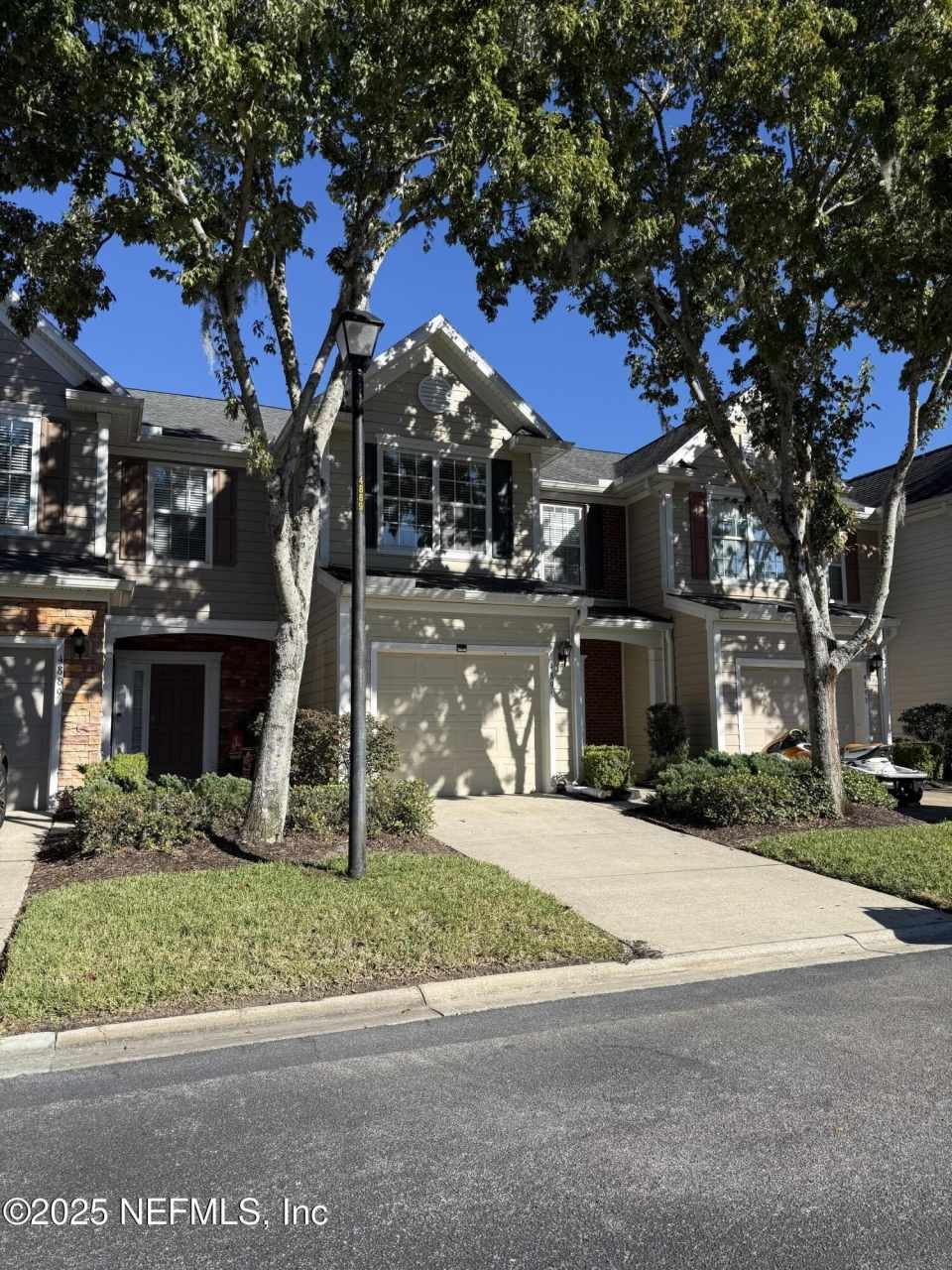 4891 CASTLEGATE Court