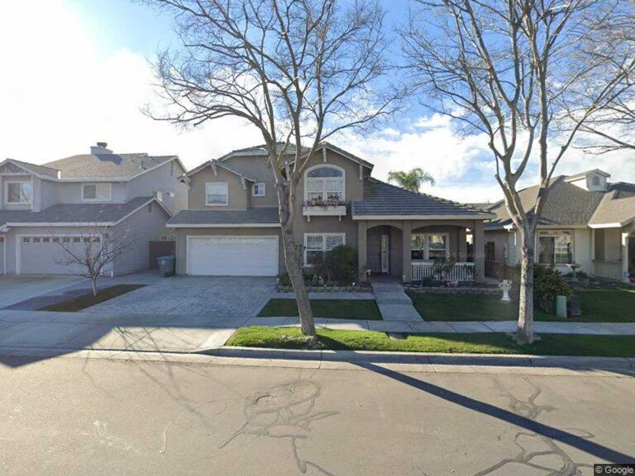 Coming Soon-Elegant 4 Bedroom, 3.5 Bathroom Home with Pool – For Rent