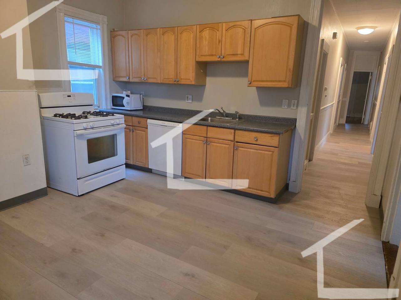 nice 4 bed in oak square