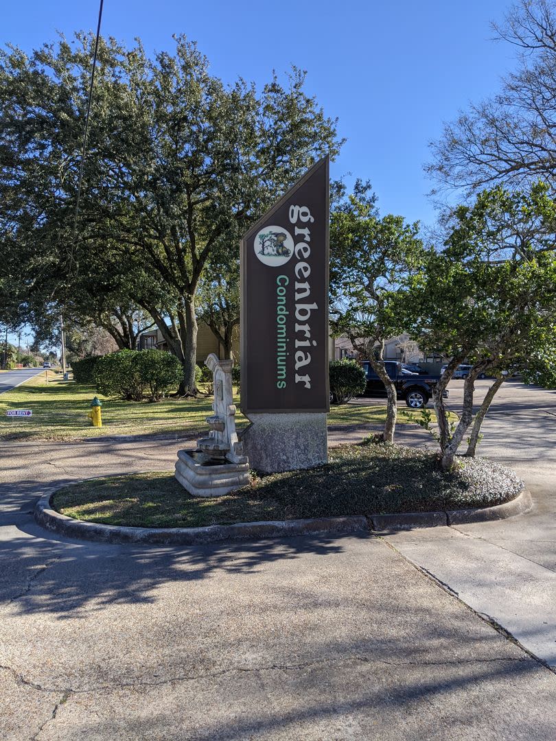 Greenbriar Condo for Rent!!!