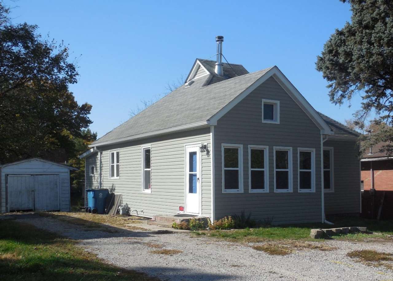 Two Bedroom Home with 3 Baths and W/D Hookups!