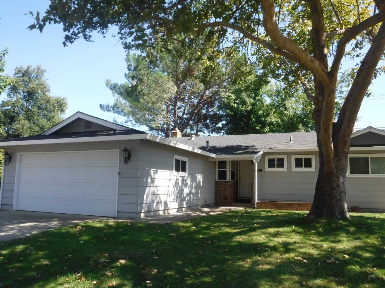 South Redding Cutie Near Westwood Village Shopping Center