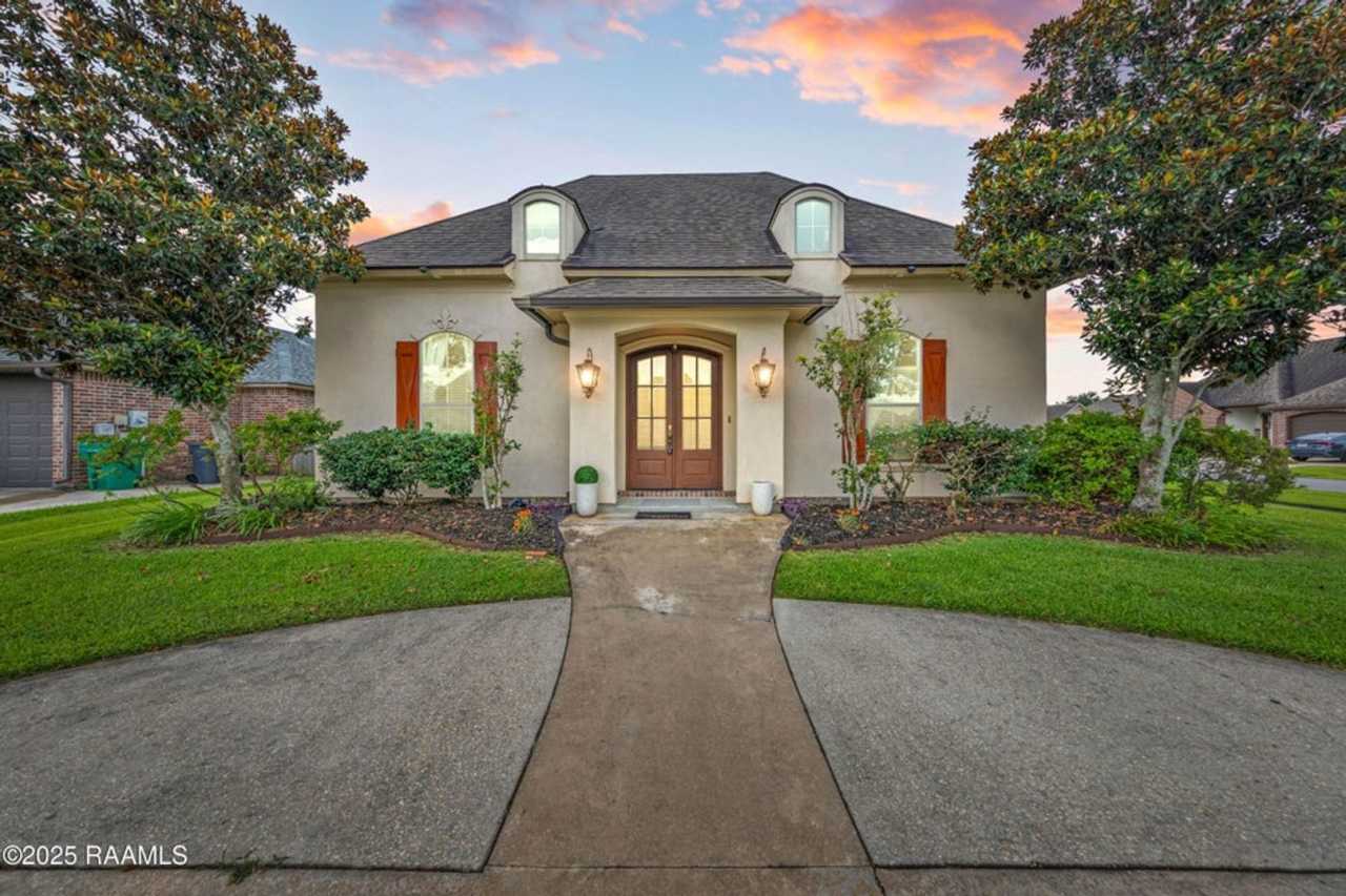 Beautiful 3 bed, 2 bath home available in Broussard, LA