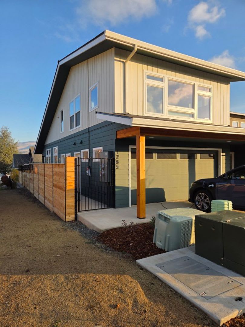 New Apartment in Central Ashland Location | Available Now!