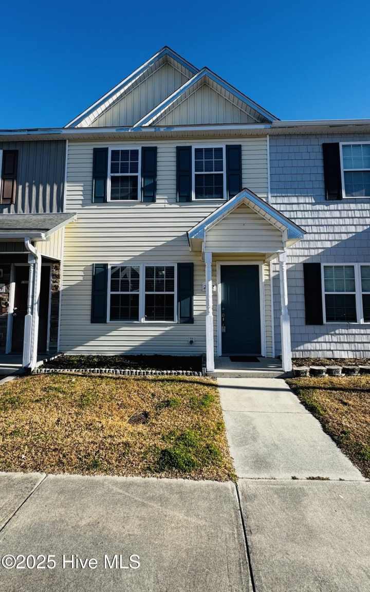 2002 Grandeur Avenue