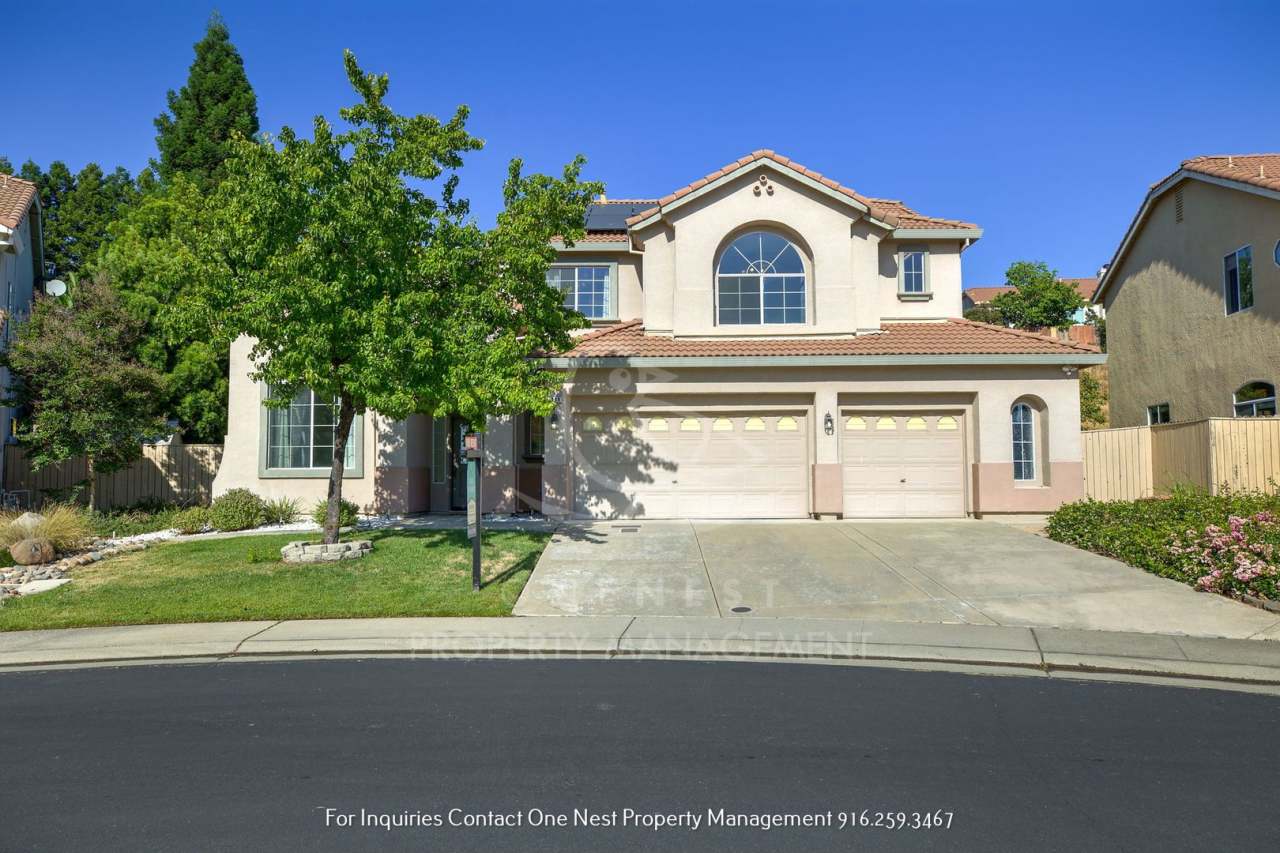 Rocklin beauty, 5 bdrm, 3.5 bth + bonus room!