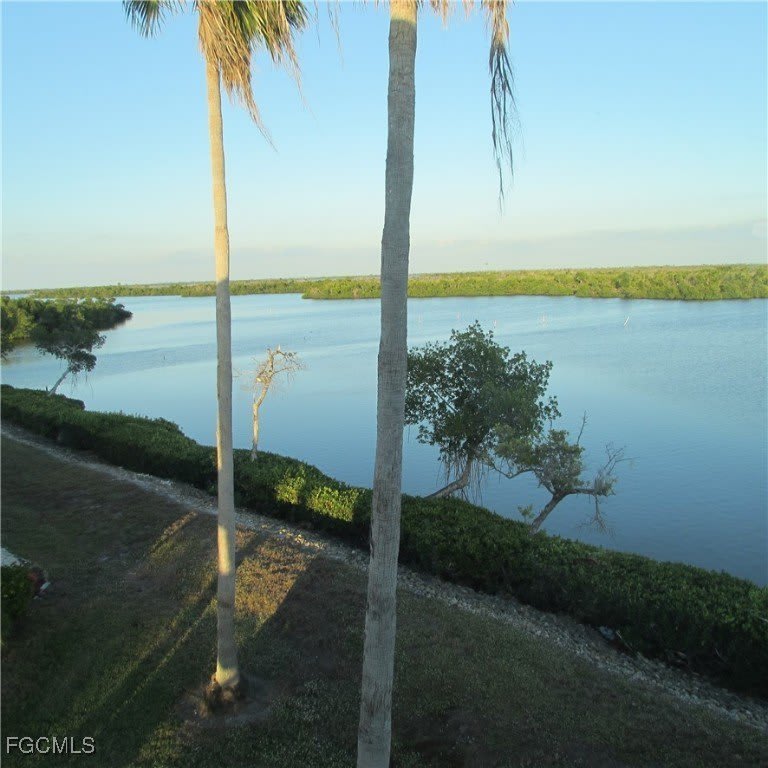 5371 Blue Crab Circle unit: 1