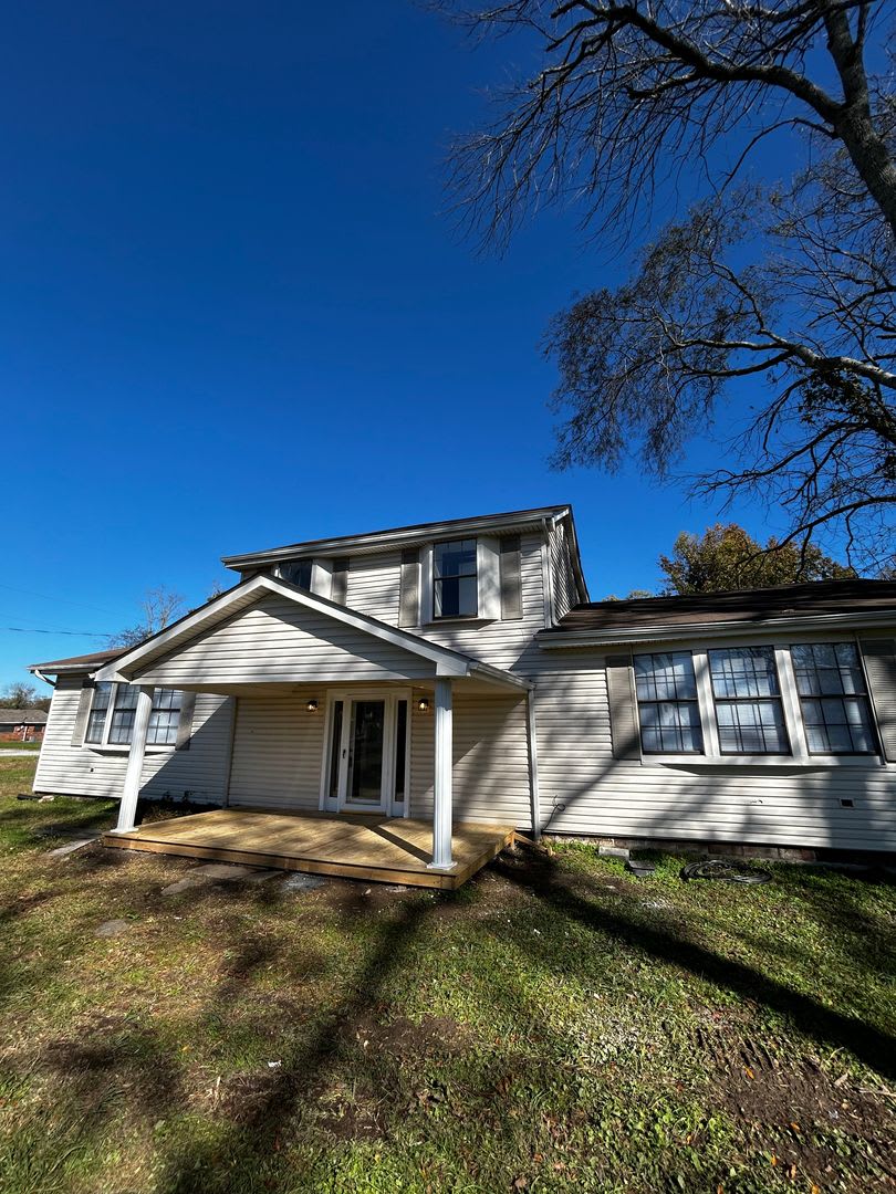 Spacious 4 bed, 2 bath home! Located minutes from Battlefield Pkwy and East Ridge!