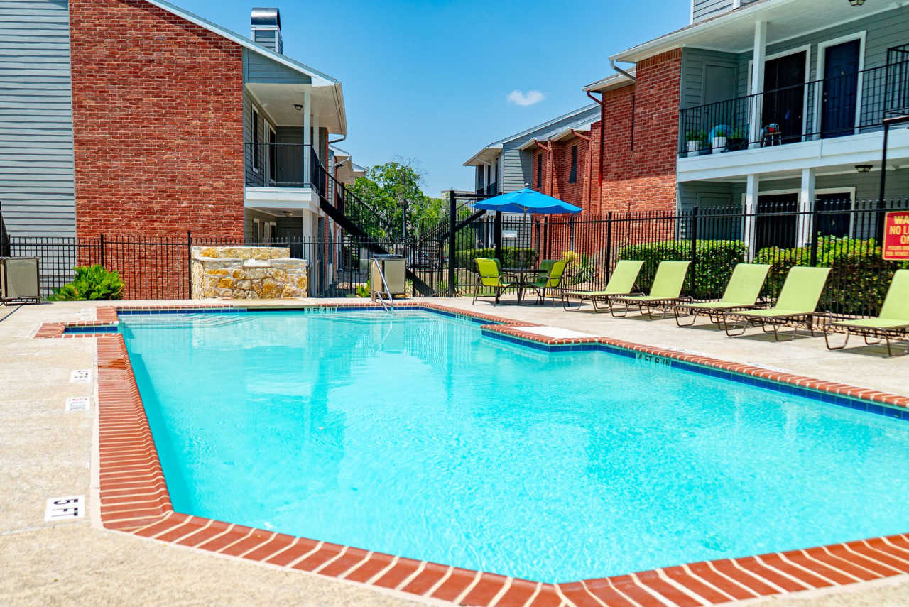 Chesapeake Apartments