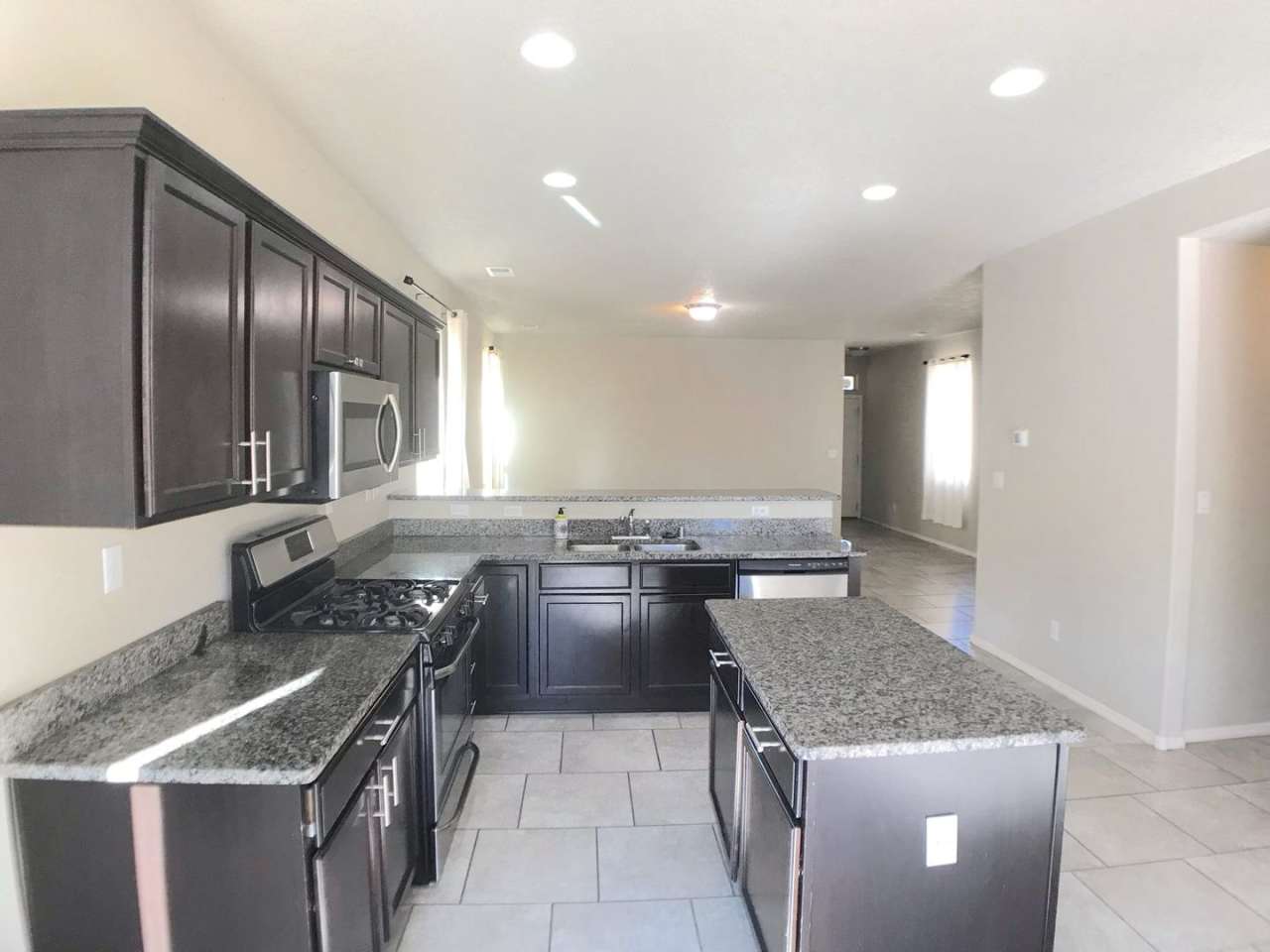 Beautiful 3-Bedroom Home in Tierra Oeste – Modern Comfort in NW Albuquerque