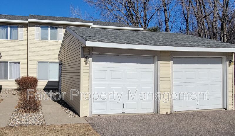 60 Meadowbrook Ct.