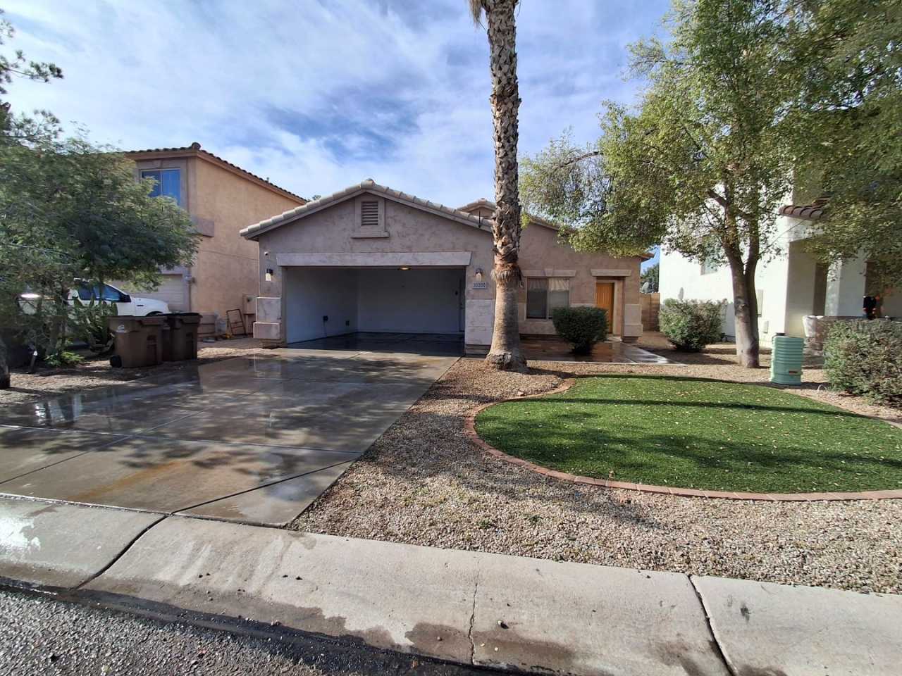 30200 N Desert Willow Blvd, Free December Rent! Renovated home in Johnson Ranch! Waived Application fee!