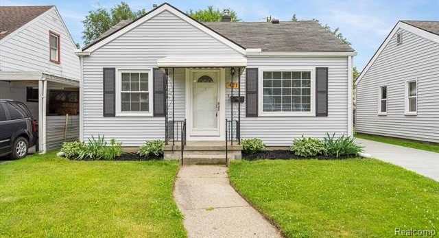 421 W MOREHOUSE Avenue