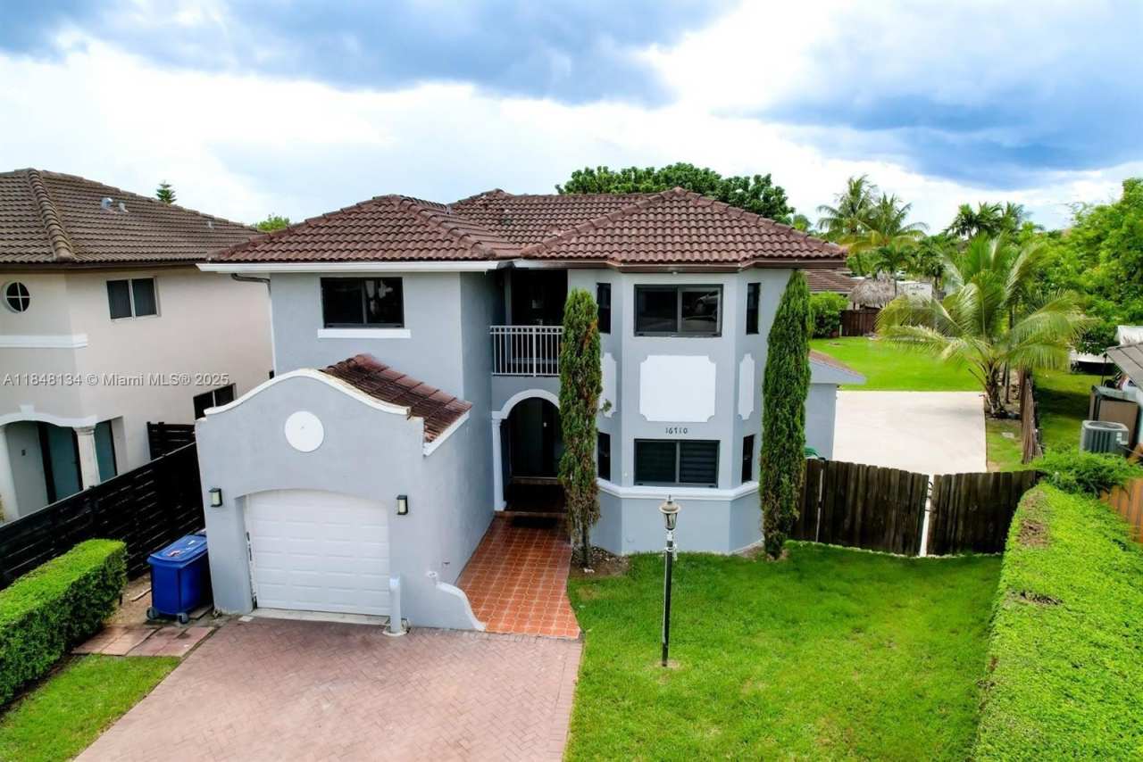 16710 SW 140th