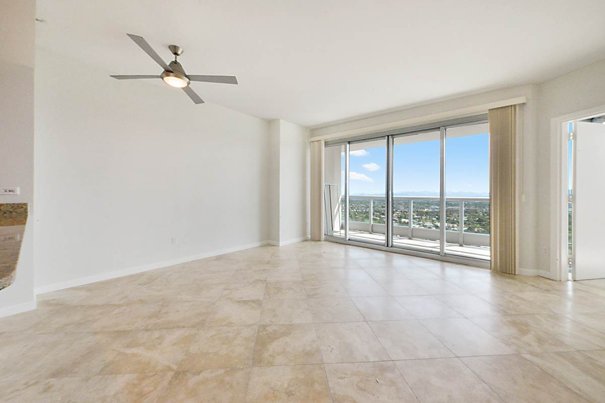 Turnberry Towers 3203- Strip/LVCountryClub/City/Mtn Views from this Stunning 1Bd/1.5Ba Residence