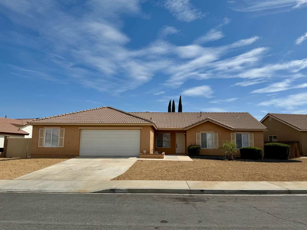 EAGLE RANCH 4 BEDROOM HOME!!!