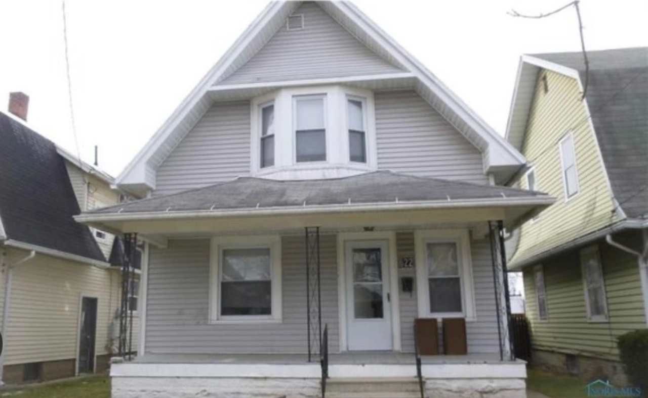 2 Bedroom House with Bonus Room