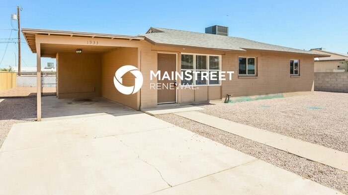 1933 East Fayette Vista