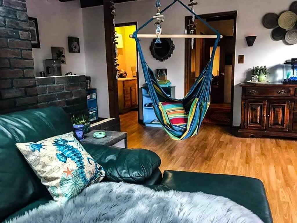 5304 Winnetka Avenue