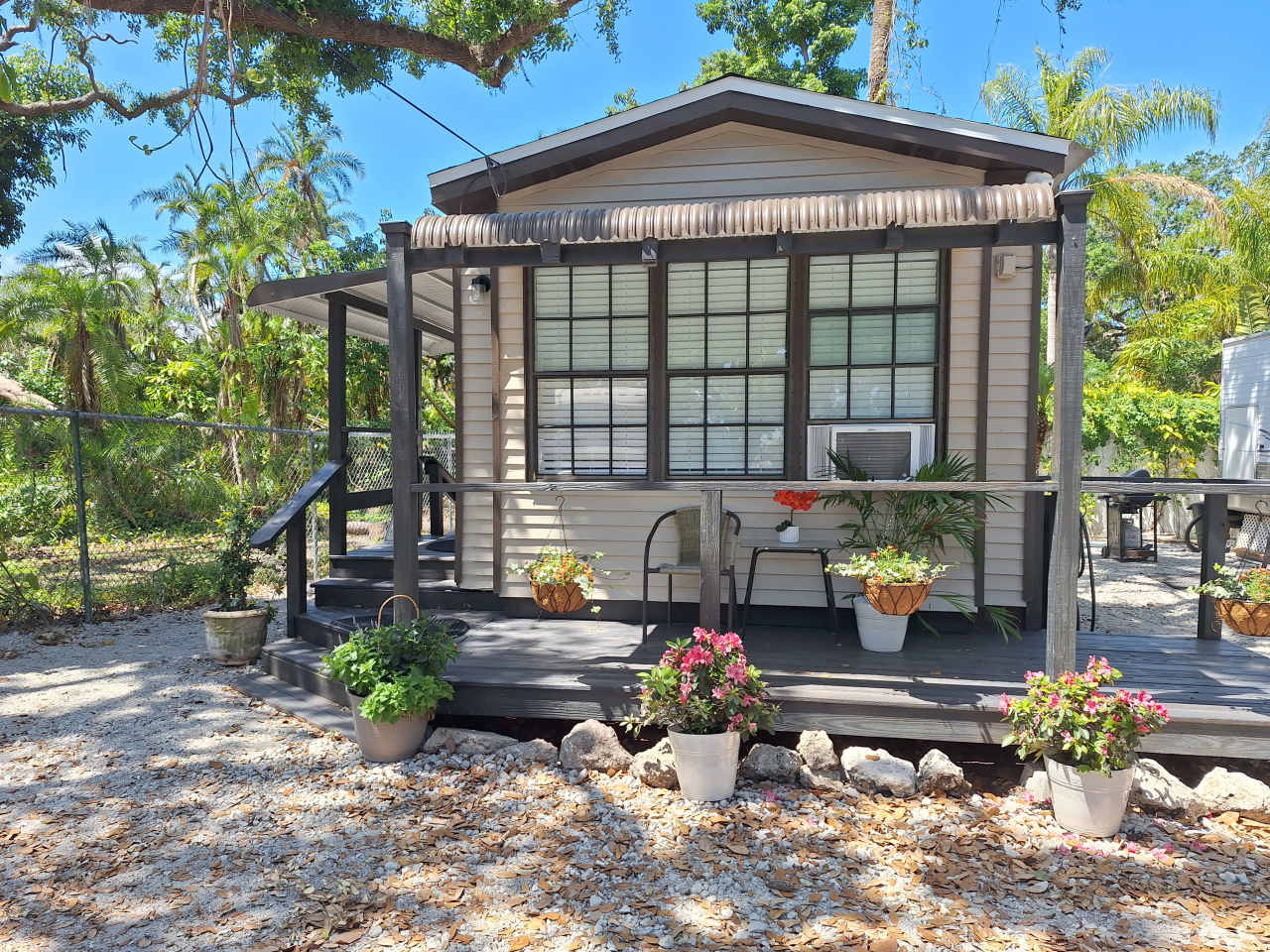 219 33rd Street West